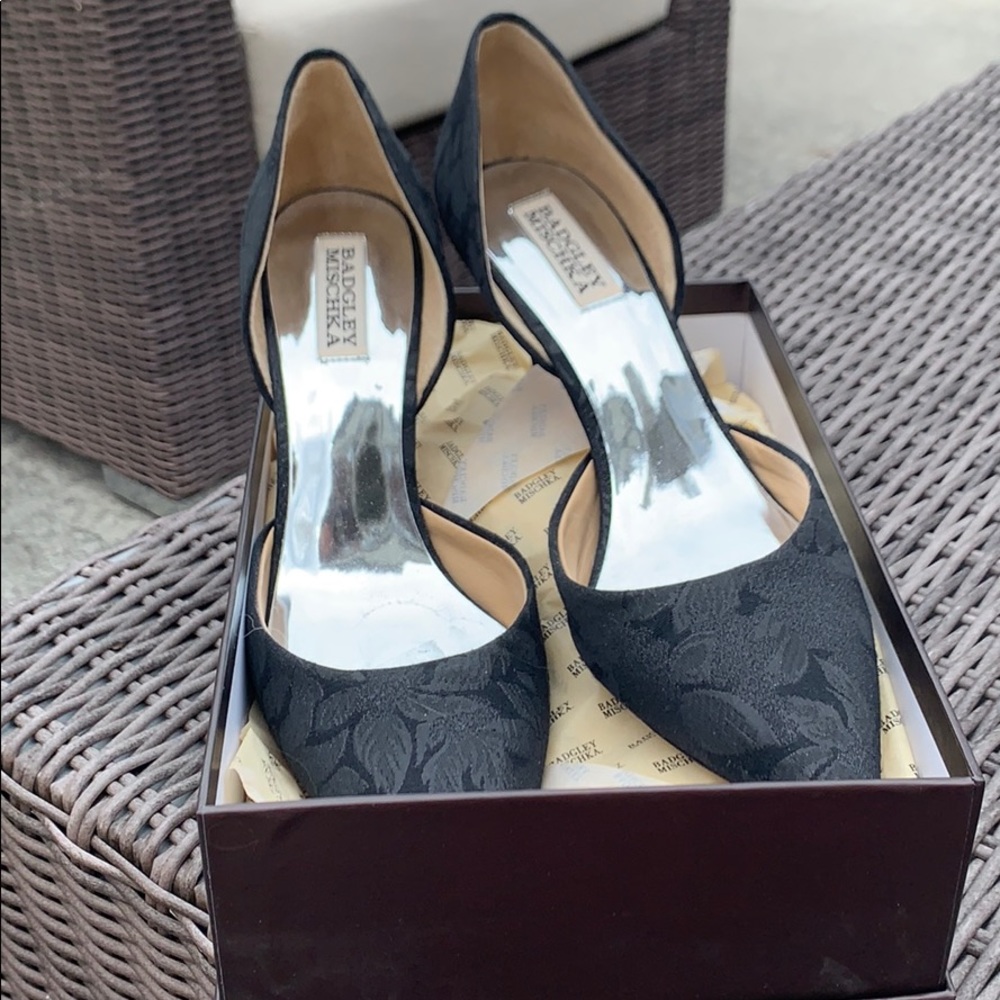 Badgley Mischka Elegant Black Heels